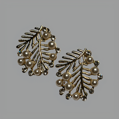 VERSAILLES Leaf Drop Earrings