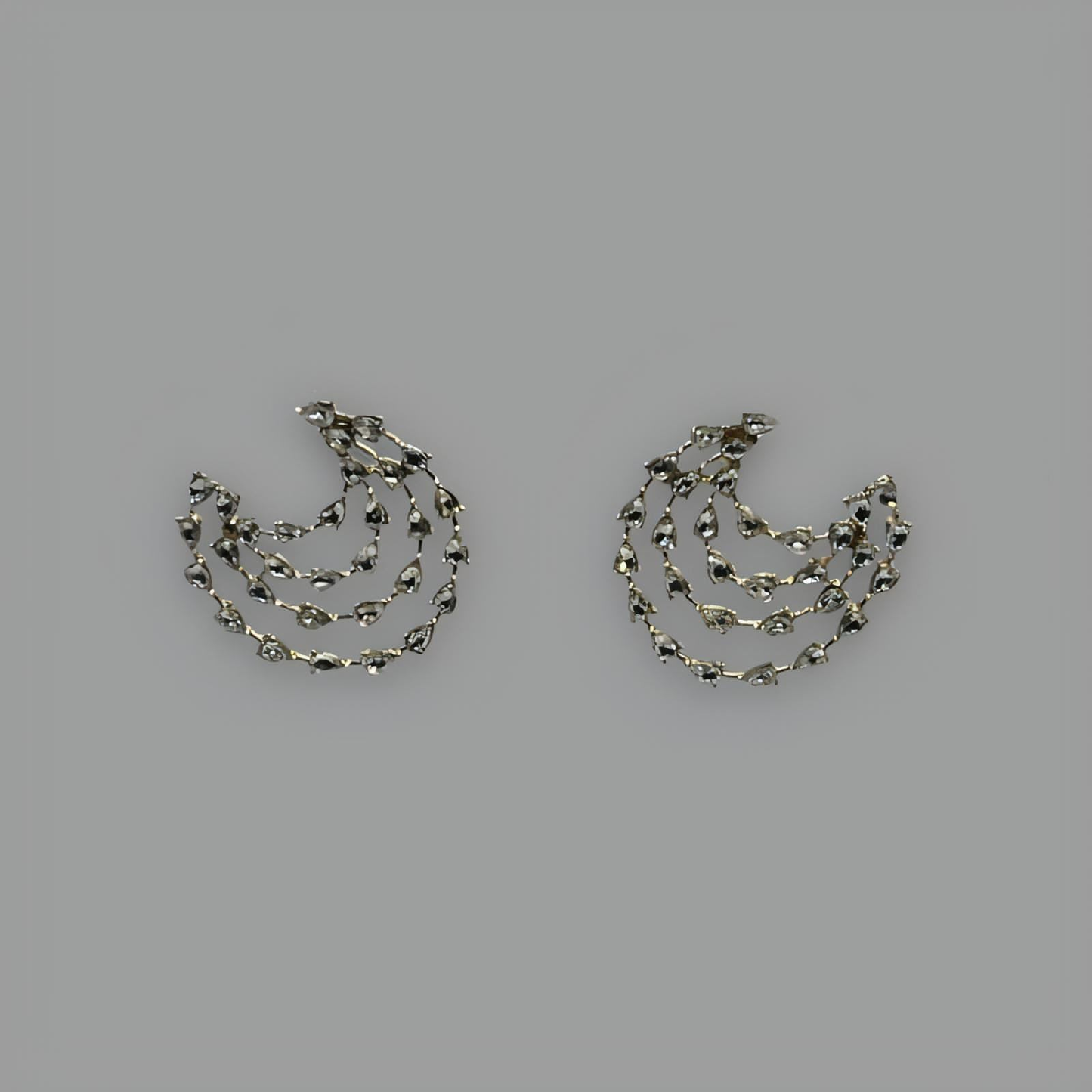 NōIR Crystal Wave Earrings