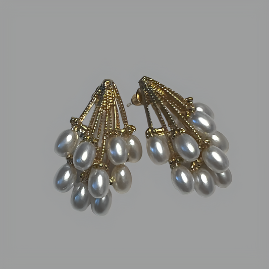 VERSAILLES Pearl Cluster Drop Earrings