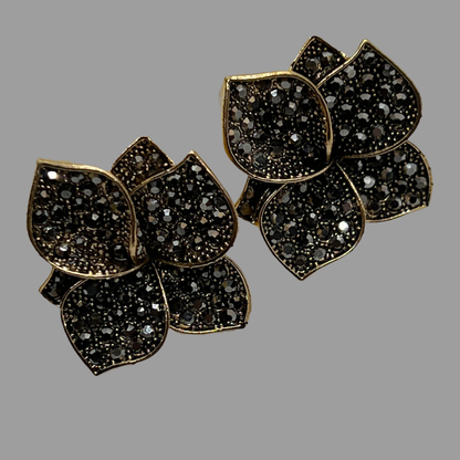 Gōld Floral Cluster Earrings