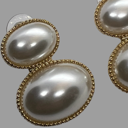 VERSAILLES Oval Pearl Drop Earrings