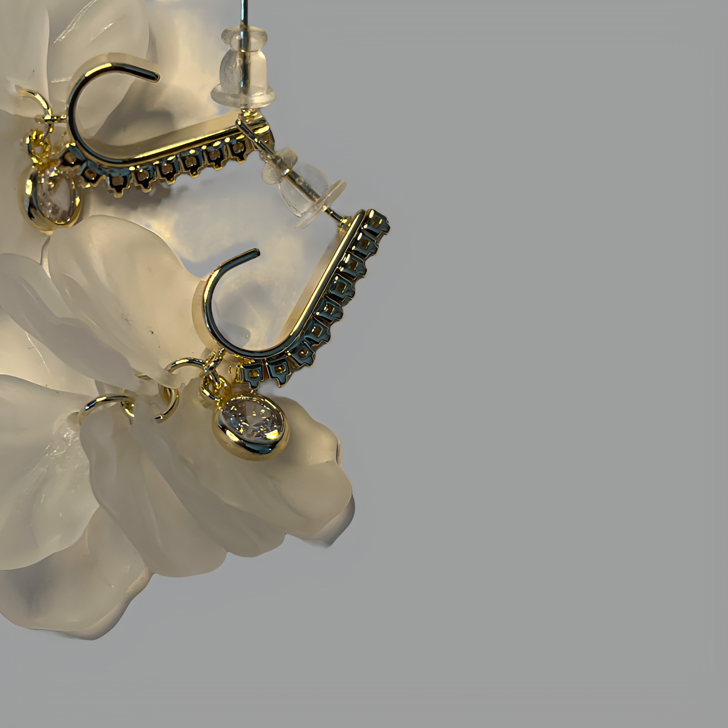 VERSAILLES Pearl Petal Drop Earrings