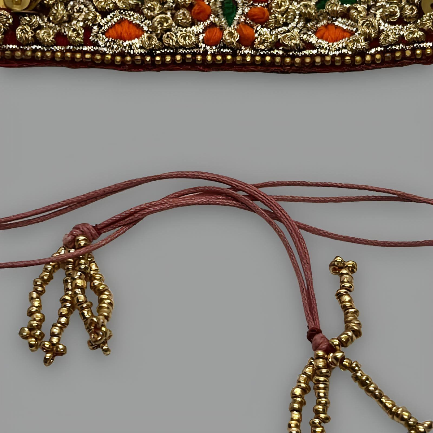 Mōgra Embroidered Zardozi Choker